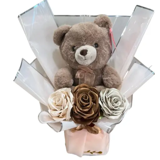 Ramo beige peluche y rosas de raso